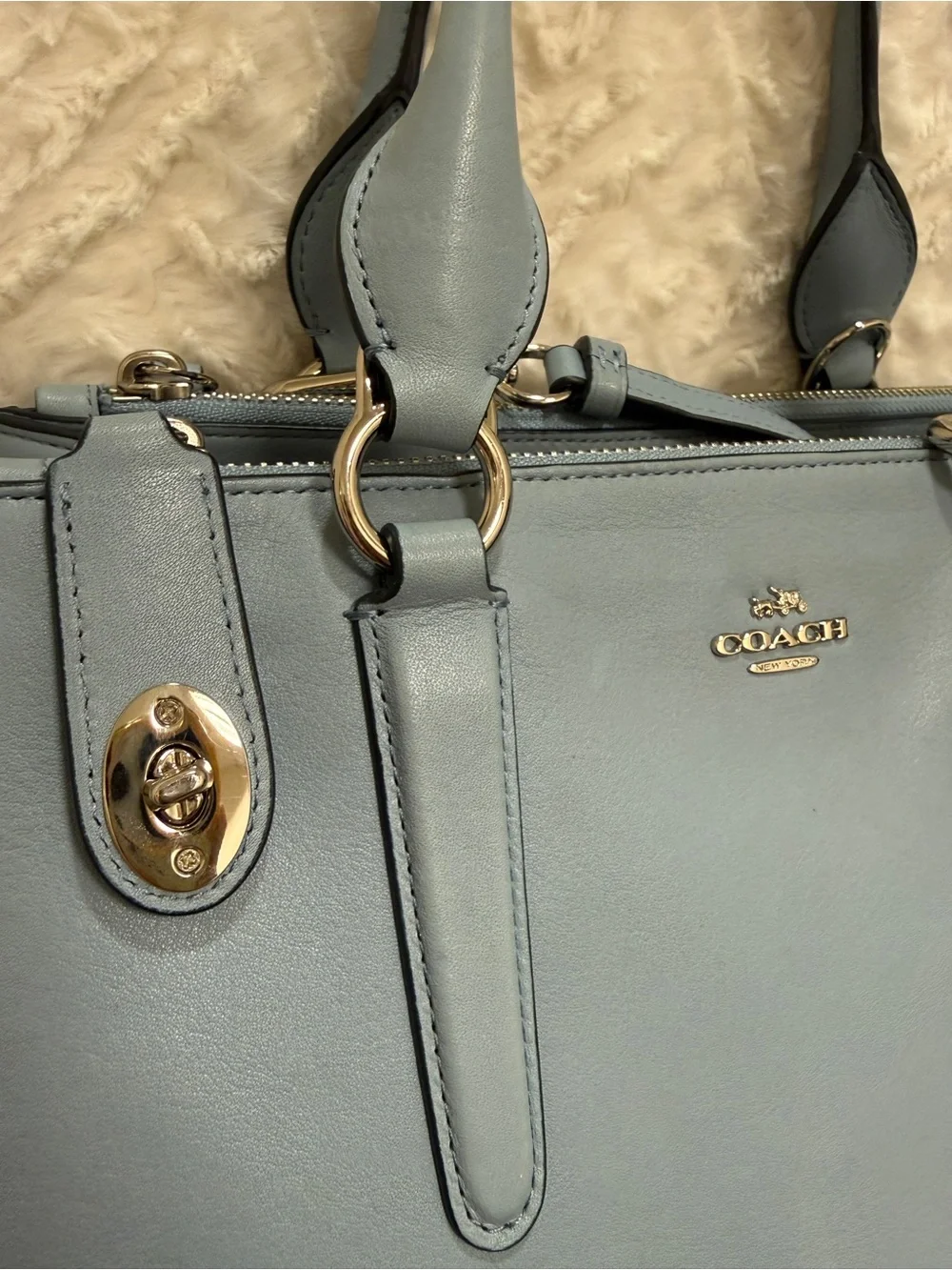 Coach station bag